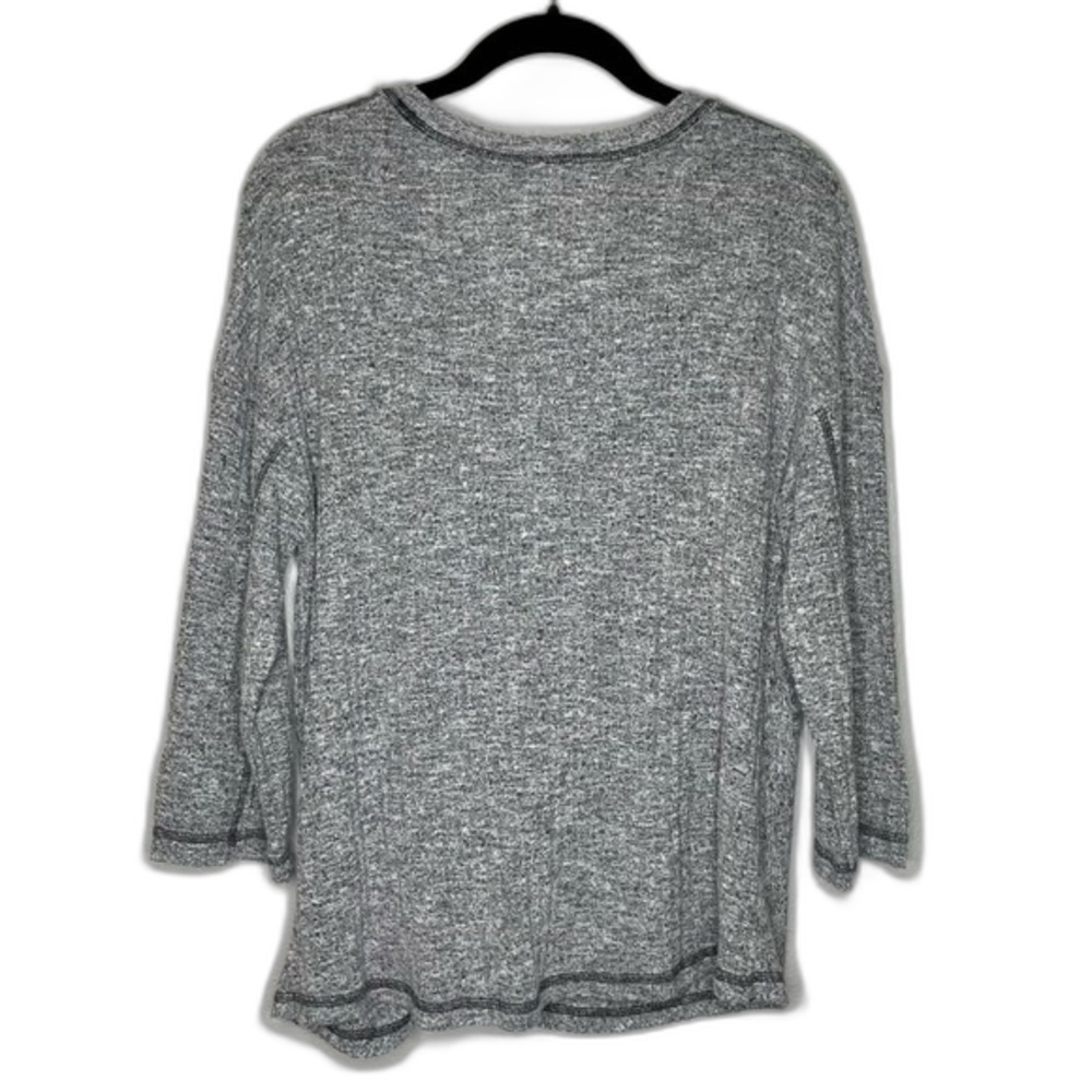 Anthropologie • 3/4 Gray Ribbed Front Twist Top sz M - Picture 2 of 8